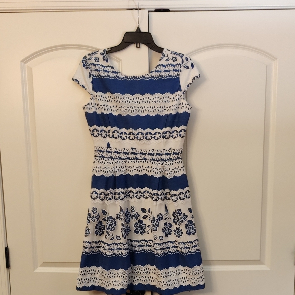 Daniel Cream You White And Blue Pattern Dress